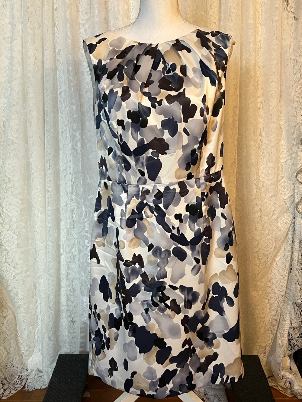 Ann Taylor Sleeveless Dress